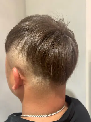 ショート カラー メンズ ITbyALBUM藤沢店所属・IT by ALBUM立川のヘアスタイル