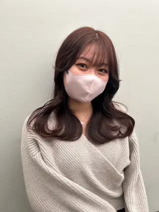 セミロング 韓国ネイル🤍 イワサキ　リコ🍒のネイルデザイン