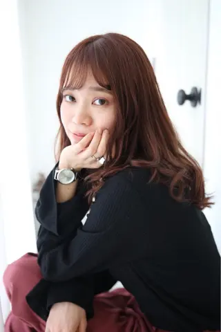 セミロング カラー fio マナミのヘアスタイル