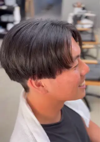 ショート カラー メンズ メンズ専門サロン wokeのヘアスタイル