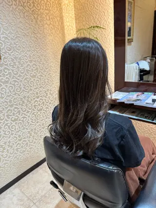 ロング 郷右近 すずのヘアスタイル