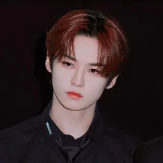 ショート パーマ メンズ 岡田大志🇰🇷 中/韓メンズヘアのヘアスタイル