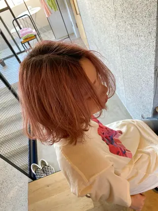 ミディアム カラー ブリーチカラーが人気 onnuのヘアスタイル