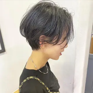 ショート パーマ 堀井 菜月のヘアスタイル