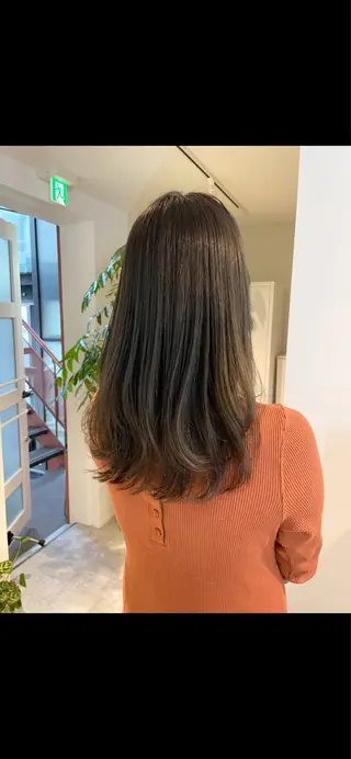 セミロング カラー hayaka todaのヘアスタイル