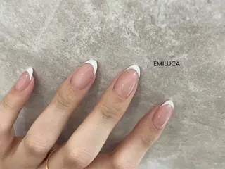 ネイル EMILUCA 本地のネイルデザイン