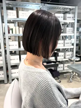 ミディアム カラー MINORI /レイヤーカットのヘアスタイル