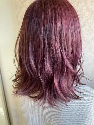カラー ヒヨシ ルナのヘアスタイル