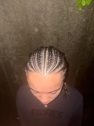 メンズ コーンロウ/ ブレイズ　大田竜也のヘアスタイル