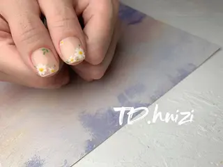 ミディアム めぐみのネイルサロン 惠のネイルデザイン