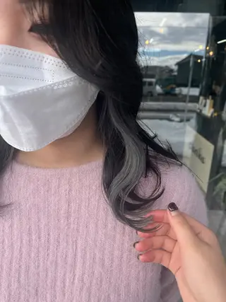 ロング alu所属・alu yuinaのヘアスタイル