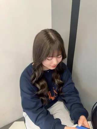 ロング 透明感カラー/レイ ヤーカット/KaHoのヘアスタイル