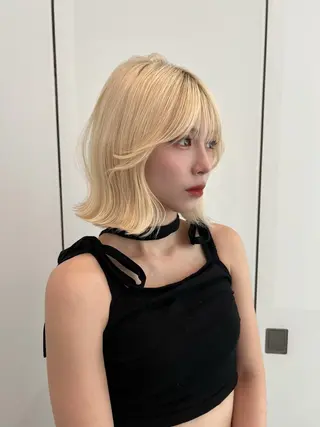 ミディアム カラー belle   表参道　terrace所属・抜きっぱなしブロンド /ハイトーン/カナタのヘアスタイル