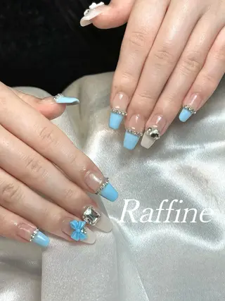 ネイル RAFFINE haru🦋🩵のネイルデザイン