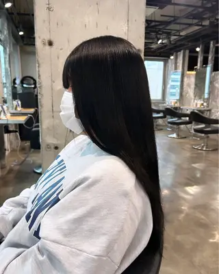 ロング IS所属・横浜美容室/透明感 カラー/レイヤーのヘアスタイル