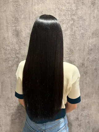 ロング カラー 太田 鈴佳のヘアスタイル