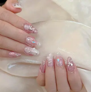 ネイル RAFFINE 月🦋🩵のネイルデザイン