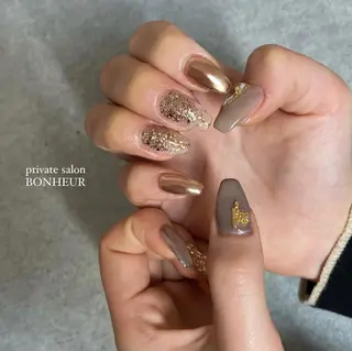 ネイル BONHEUR Annaのネイルデザイン