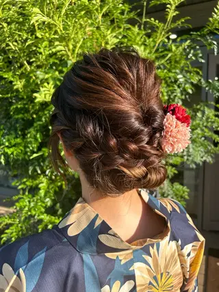 セミロング ヘアアレンジ 💛艶カラー髪質改善 💛MIYUのヘアスタイル