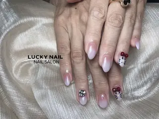 ネイル LUCKY NAILのネイルデザイン