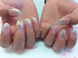 ネイル ネイルリボン 受付スタッフのネイルデザイン