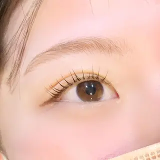 マツエク・マツパ 藤田 彩音のヘアスタイル