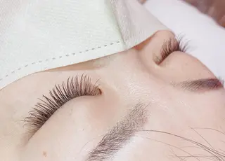 マツエク・マツパ TIARA池袋西口店 店長YASUKA💐のマツエク・マツパデザイン