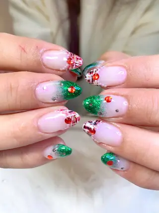 ネイル 高島 夏海のネイルデザイン