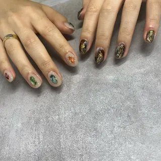 ミディアム nailst 高橋のネイルデザイン