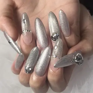 ネイル 鹿取 春子Teamのネイルデザイン