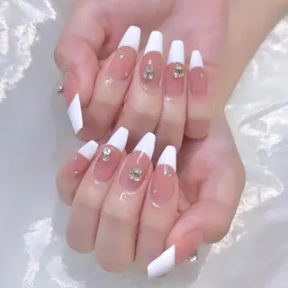 ネイル Kanon 🤍のネイルデザイン