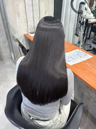 ロング 髪質改善／縮毛矯正 関根青葉のヘアスタイル