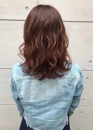 ミディアム FILMS.所属・FILMS. (フィルムス)のヘアスタイル