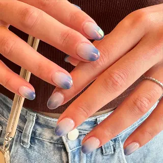 ネイル 佐藤 穂乃香のネイルデザイン