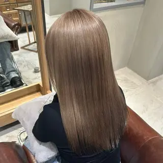 セミロング カラー Ma cherie by Lond所属・ハイトーン/ ブリーチAikaのヘアスタイル