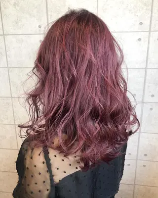 セミロング カラー 西本 夏美のヘアスタイル