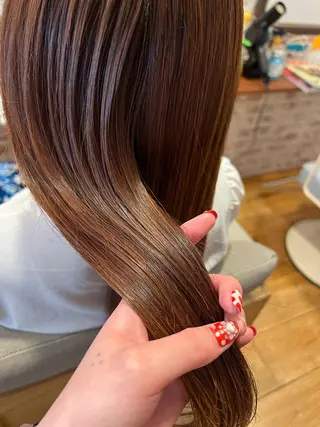 ロング ハイトーン/ ダブルカラー/透明感のヘアスタイル