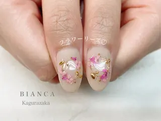 ネイル BIANCA Ouchidaのネイルデザイン