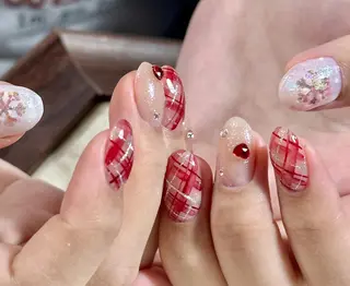 ネイル Pure&Rich Nailのネイルデザイン