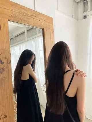 ロング 梅田／ベージュ レイヤー／ヌマタのヘアスタイル