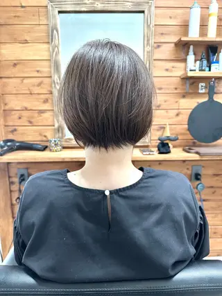 ショート カラー アンソニー ショウゴのヘアスタイル