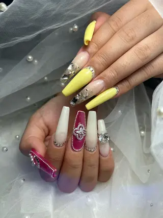 ネイル ✴︎ Delightのネイルデザイン