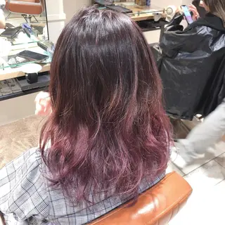 セミロング ブリーチ指名 NO1🌈SAKIのヘアスタイル