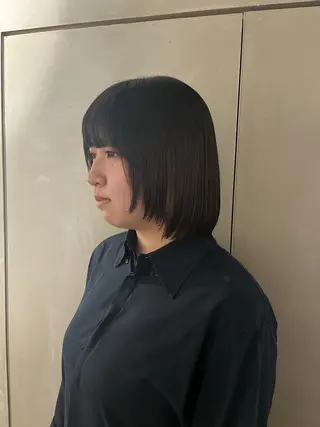 ミディアム anon Loemのヘアスタイル