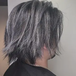 ショート カラー Afinar　 tomoのヘアスタイル