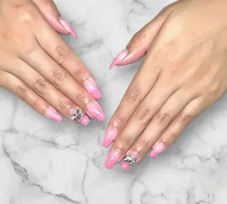 ネイル Reve府中町ネイル &カラー診断のネイルデザイン