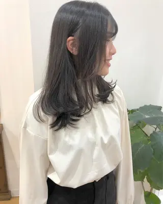 セミロング 横浜ブリーチムラ直し ハイトーン/ブリーチのヘアスタイル