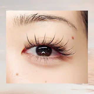 マツエク・マツパ U_la所属・U_la [ウーラ] 片岡の眉毛・アイブロウイメージ