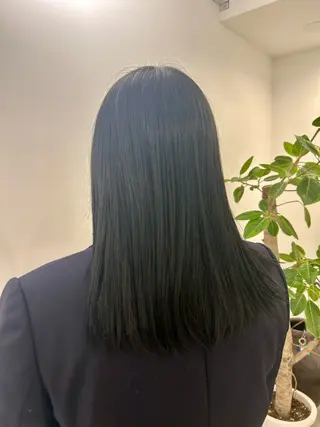 セミロング 小田切 心菜のヘアスタイル