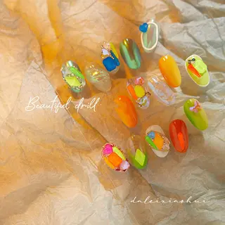 ミディアム カラー ヘアアレンジ ネイル Aayley(アイリー)Salon所属・Aayley アイリ―サロンのネイルデザイン